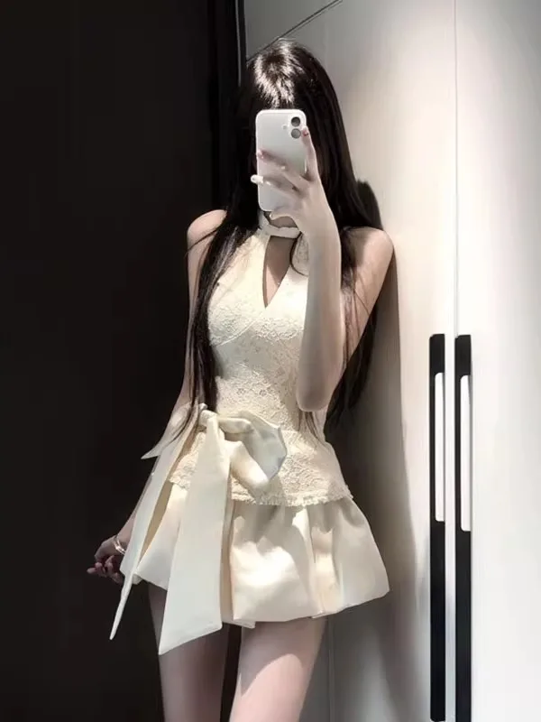 

Уникальный красивый комплект из топа с завязками на шее и юбки, летний модный женский костюм из двух предметов, футболка с коротким рукавом и круглым вырезом