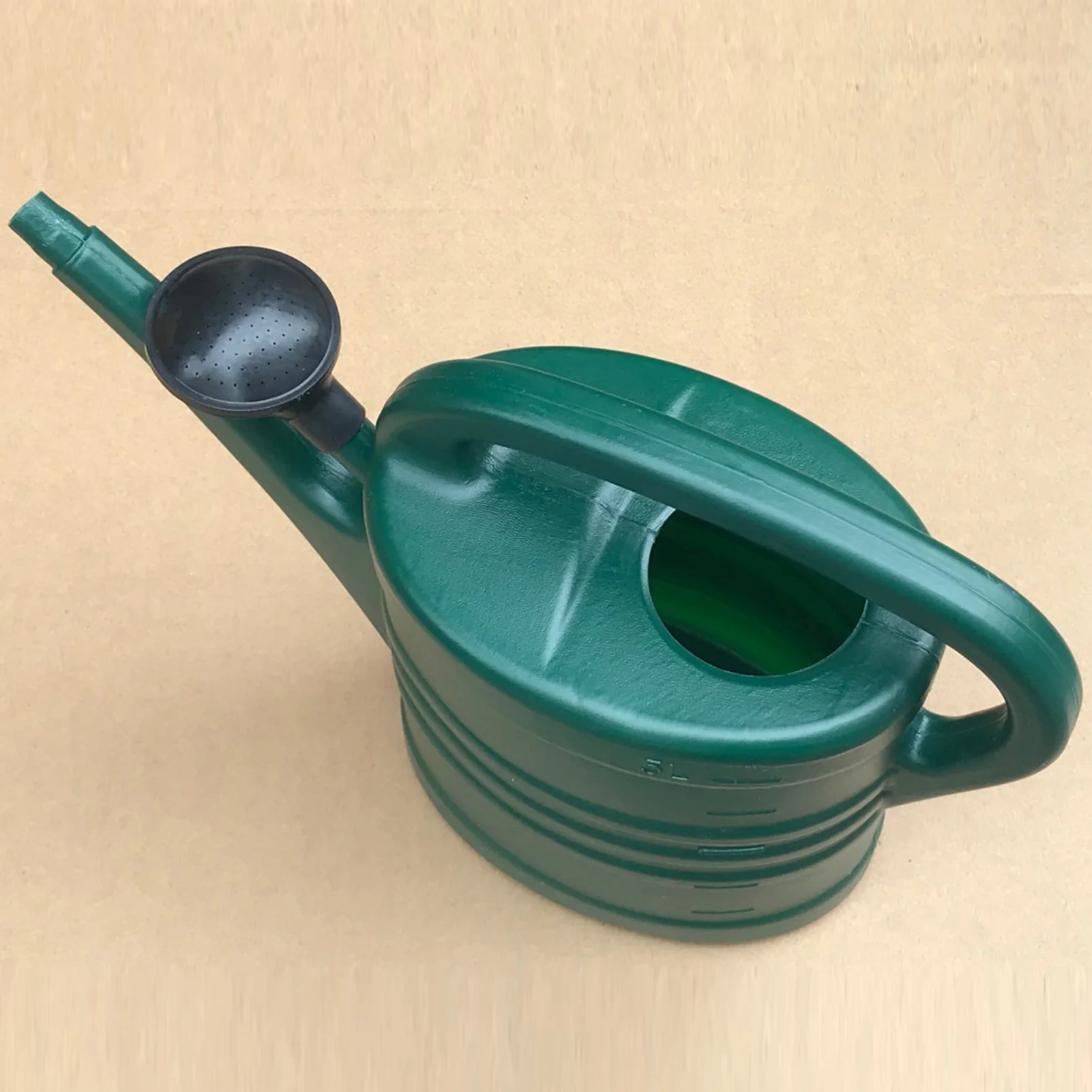 5L Plastic Watering Can Garden Essential Watering Can Indoor Outdoor Light Weight Cans Watering Can Family Gardening Garden