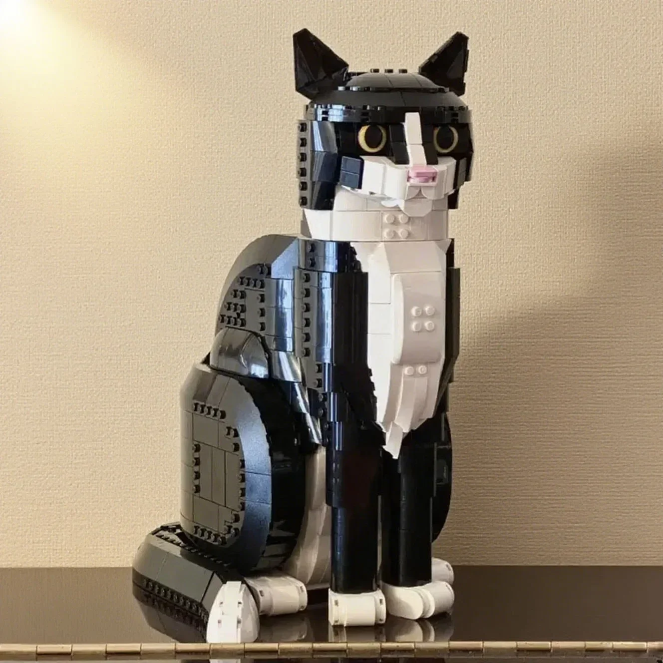 

Cat building block gift set 21349 in stock (new) suitable for home decoration as a Christmas gift (1710PCS)