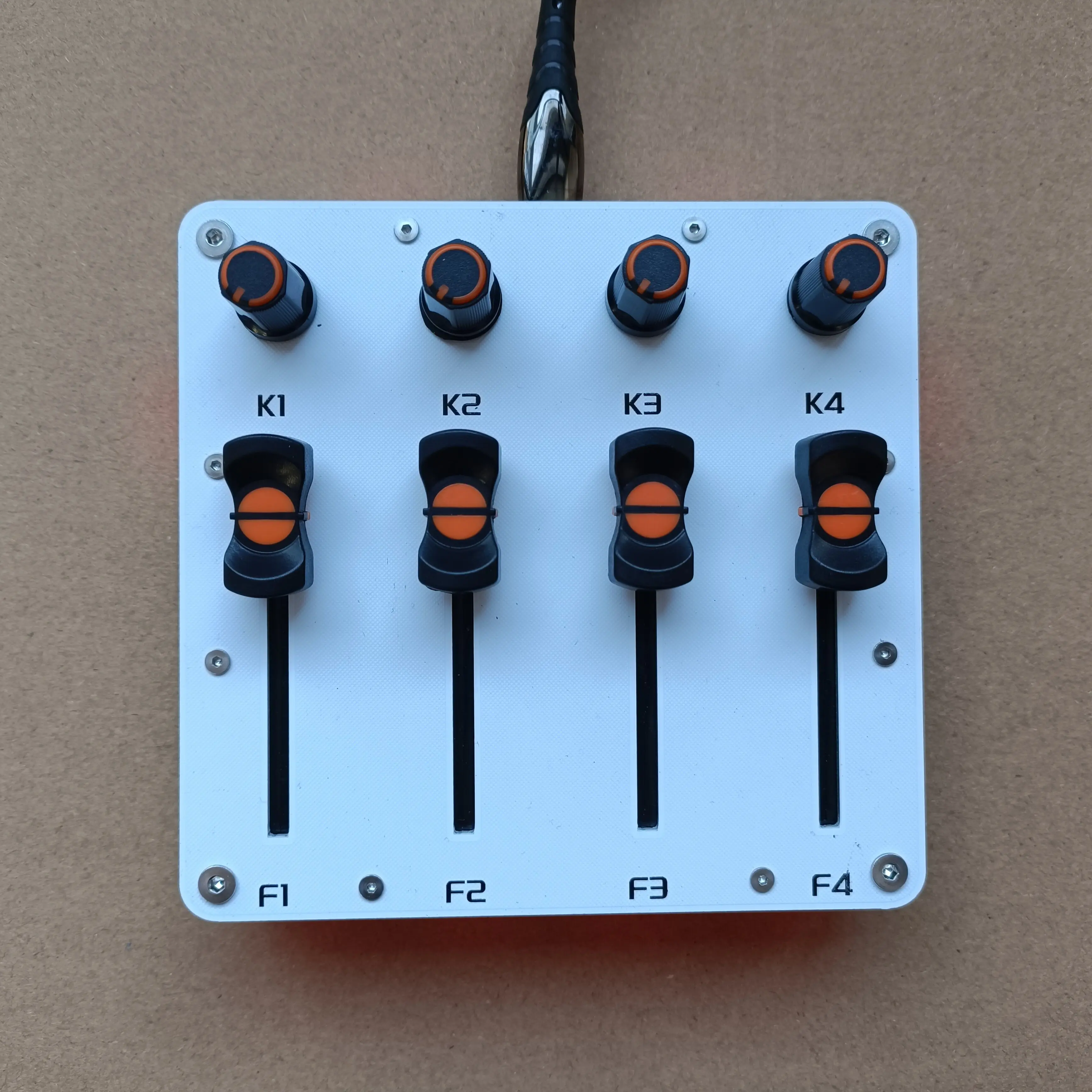 MIDI Controller 45mm Fader 4 Knobs 4 Sliders Customizable CC Messages USB for Music Host Software view 5
