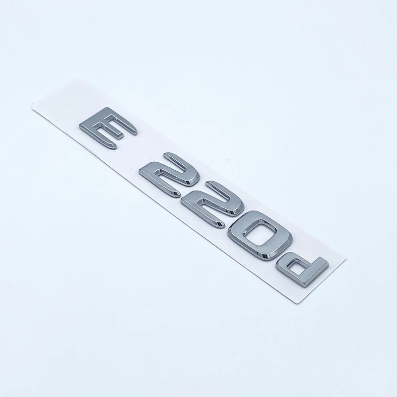 الكروم الأسود رسائل E200 E260 E300 E400 E220d E350e E300d 4Matic ABS شعار لسلسلة W213 سيارة جذع الديكور لاصق الشعار