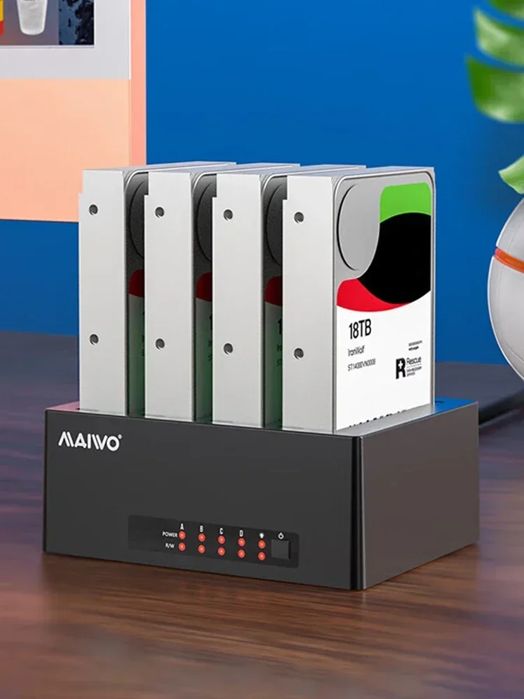 Stacja dokująca MAIWO na 4 dyski twarde SATA do USB 3.0, kompatybilna z dyskami twardeymi/SSD o rozmiarze 2,5/3,5 cala, zewnętrzna obudowa na dyski SATA. — zdjęcie produktu 7