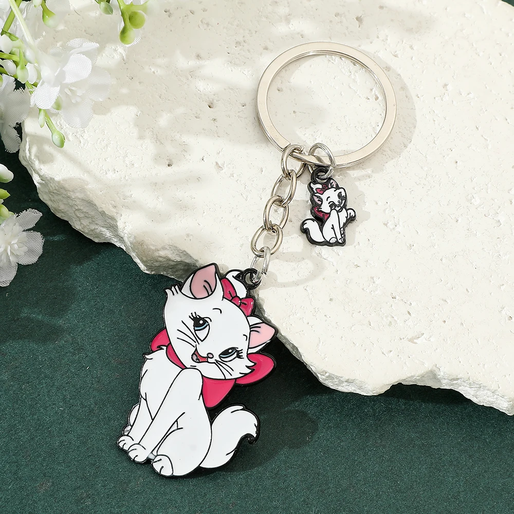 1pc Cartoon Cute Disney Anime Elegant The AristoCats Fashion Exquisite Decorative Keychain