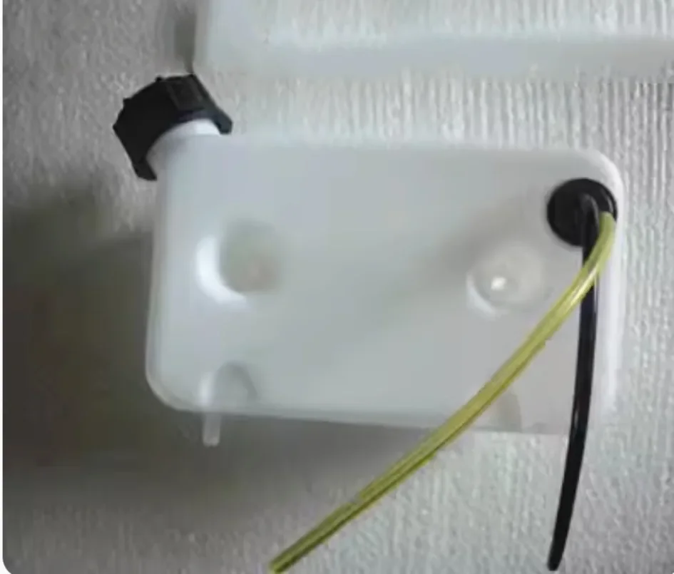 

Топливный бак для 4-тактного двигателя с воздушным охлаждением 3,6 л.с. 4,0 л.с. для двигателя подвесного двигателя Hangkai