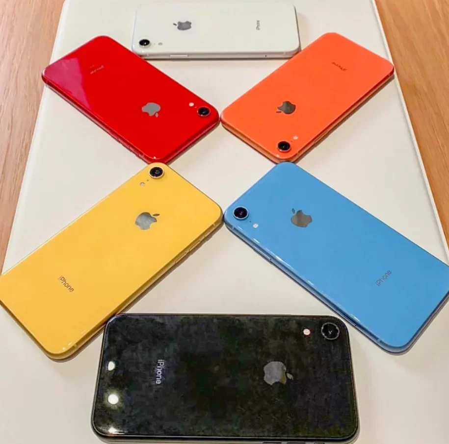 Apple iPhone XR 4G LTE Mobile 6.1\