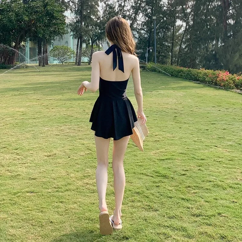 

One-piece swimsuit women's skirt conservative belly cover and thin neck sexy hot spring swimsuit