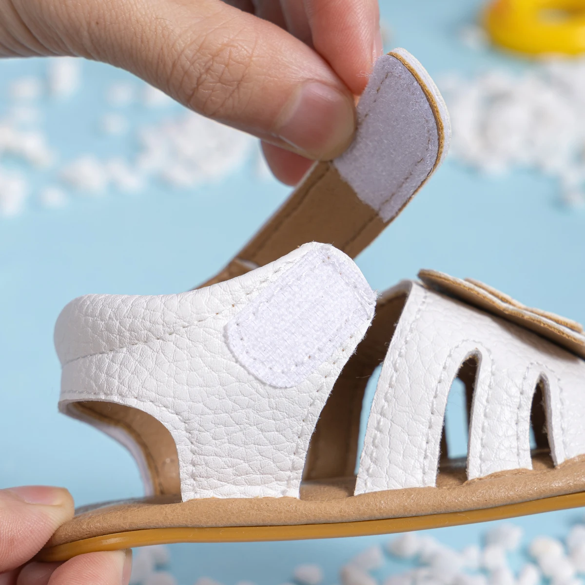 صنادل مانعة الانزلاق بنعل مطاطي للفتيات ، أحذية أميرة ، جيدة التهوية ، للأطفال من عمر 0 إلى 18 عامًا ، موضة صيفية جديدة