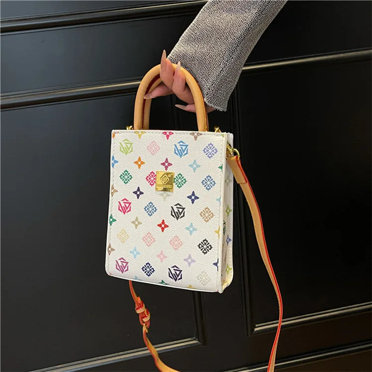 

New Retro Printed Small Square Bag Women's Light Luxury Hand Bag European and American Style Shoulder Messenger Bag