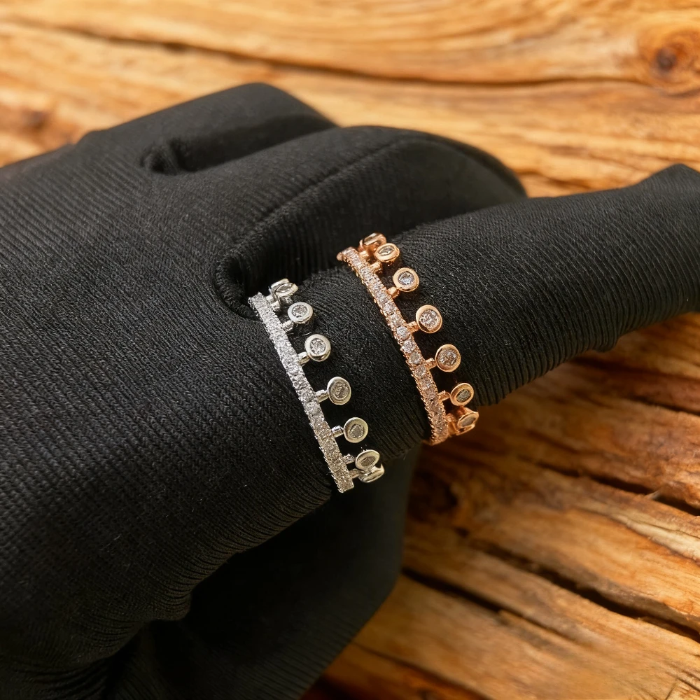 

2025 trendy accessories Arrow Crown Ring - Directional Design, Boost Modernity, Special Deal