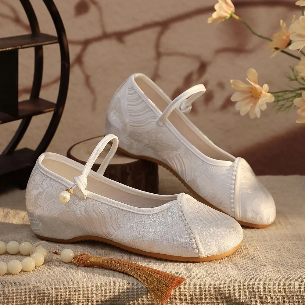 Veowalk Vintage Chinese Style Cotton Fabric Women Round Toe Shoes Comfortable Ladies Embroidered Pearl Decoration Ballet Flats