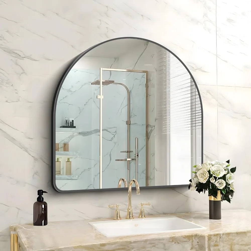 مرآة حمام حديثة مقوسة مقاس 30 × 30 بوصة مثبتة على الحائط مع إطار من الألومنيوم الأسود لديكور المنزل المعاصر