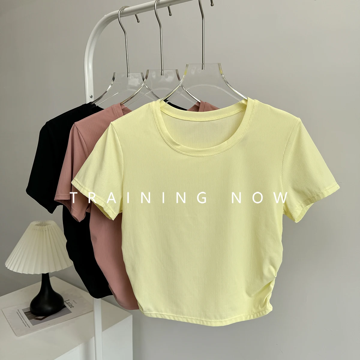 

Yoga suit short-sleeved women's summer slim fit and slim fitness training quick-drying top thin breathable running sports