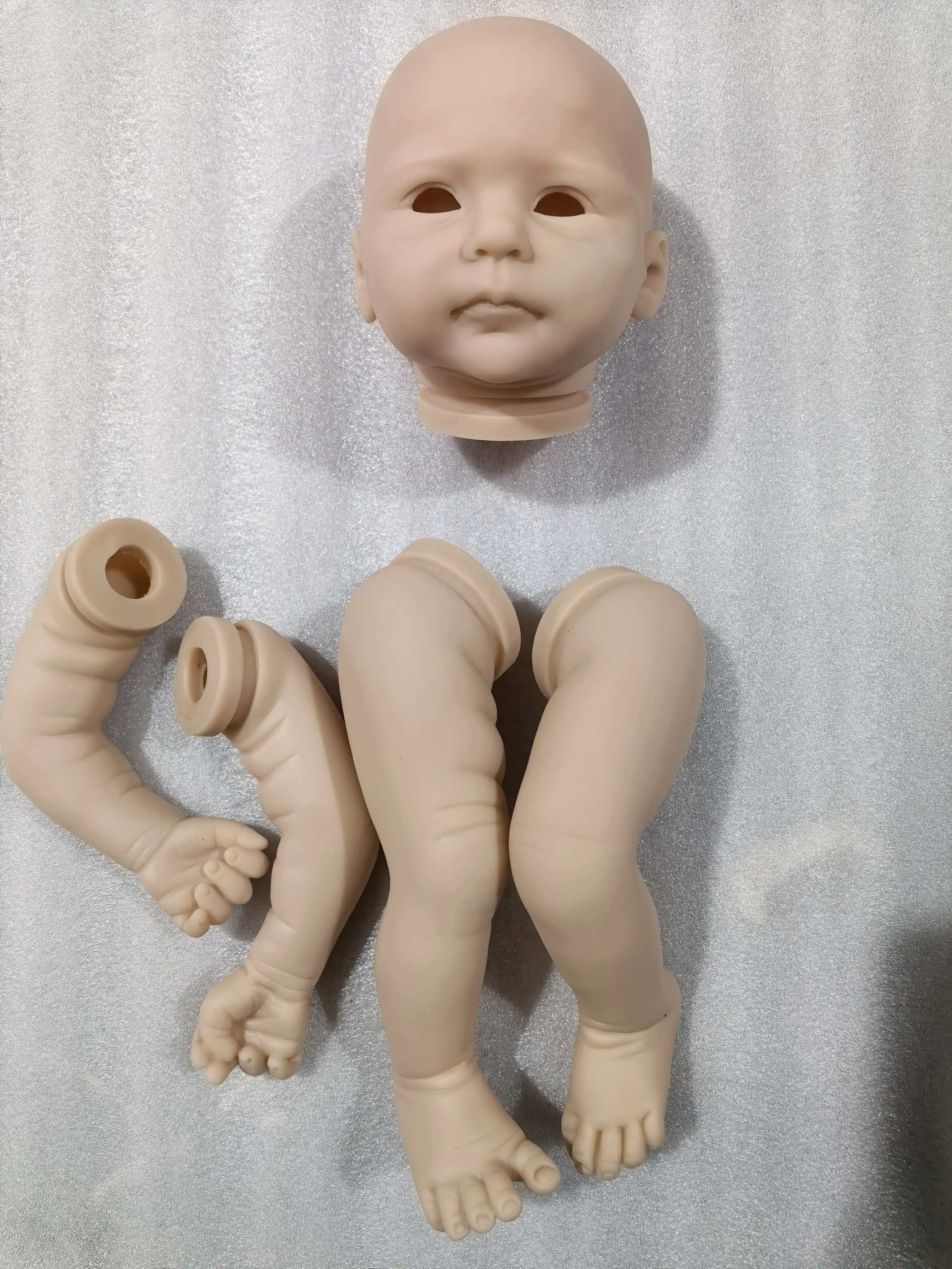 

20inch Reborn Doll DIY Kit Blank Unpainted Body with Cloth And Eyes for Baby Craft Unfinished Parts