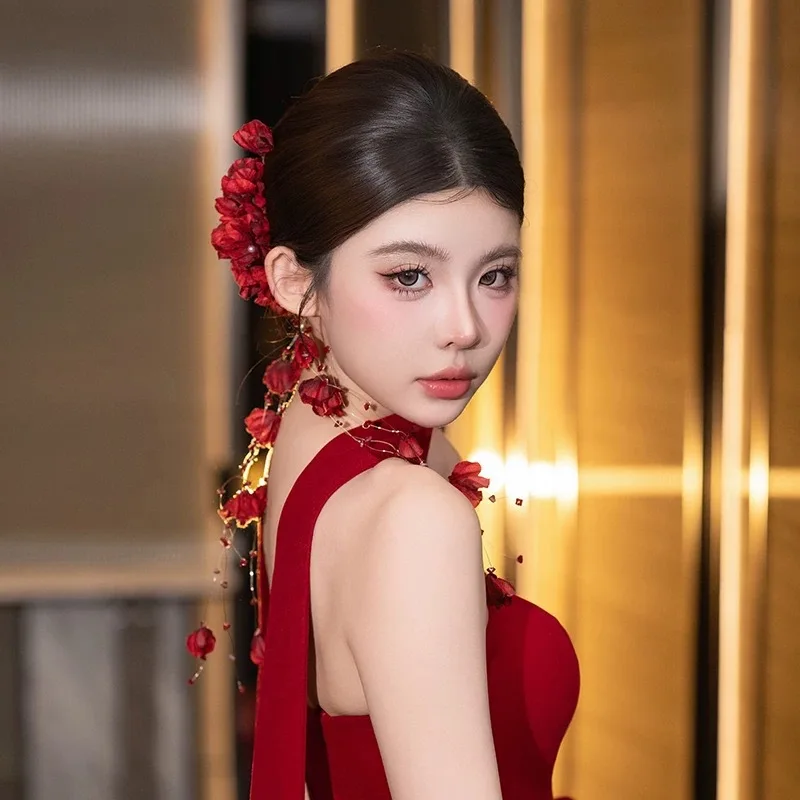Bridal red hair clip set - tassel accent, elegant & stylish headpiece for wedding toasts,