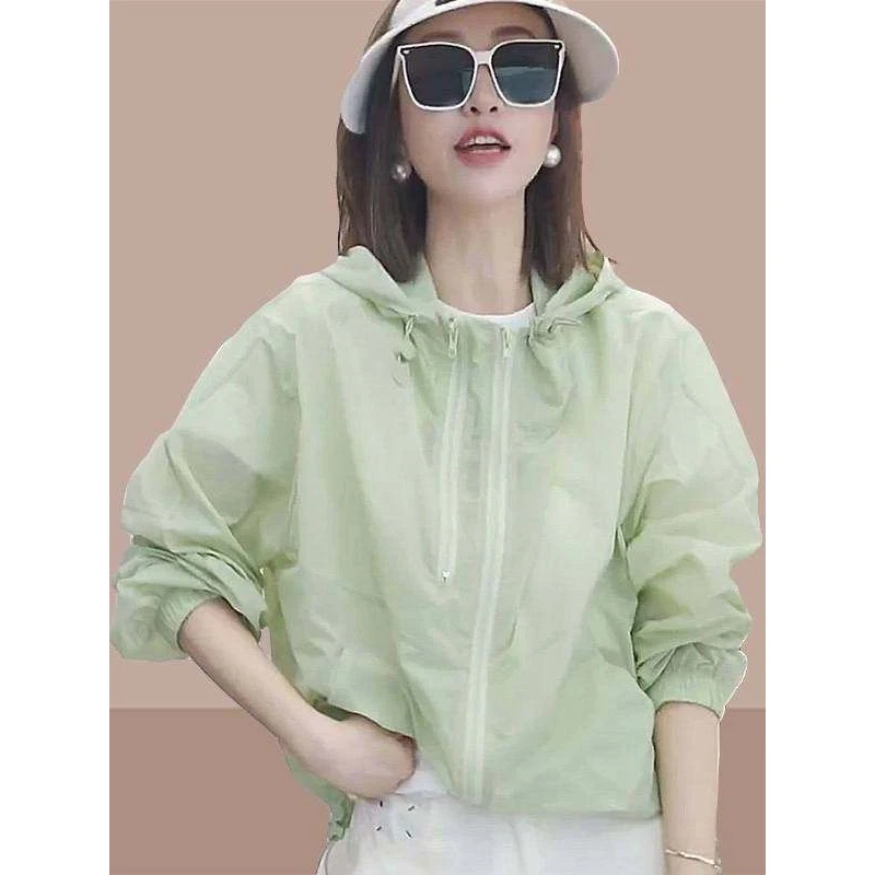 

Lightweight Short Bean Green Women's Summer New Outdoor Breathable Sun Protection Clothing Coat Windproof UPF 40+ Hooded
