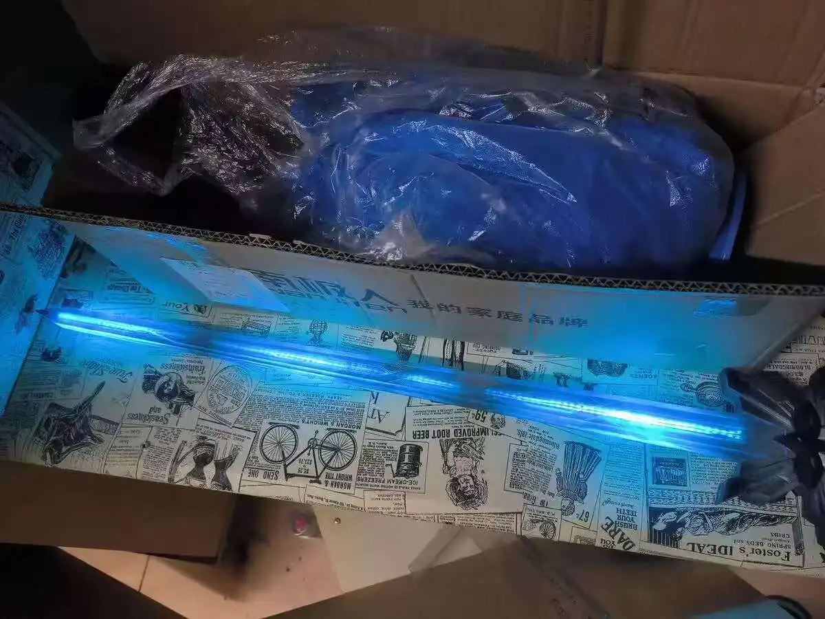 Onze Fatui Harbingers le capitaine capitano épée lumineuse armes jeu Genshin Impact Cosplay accessoire Halloween Costume accessoire