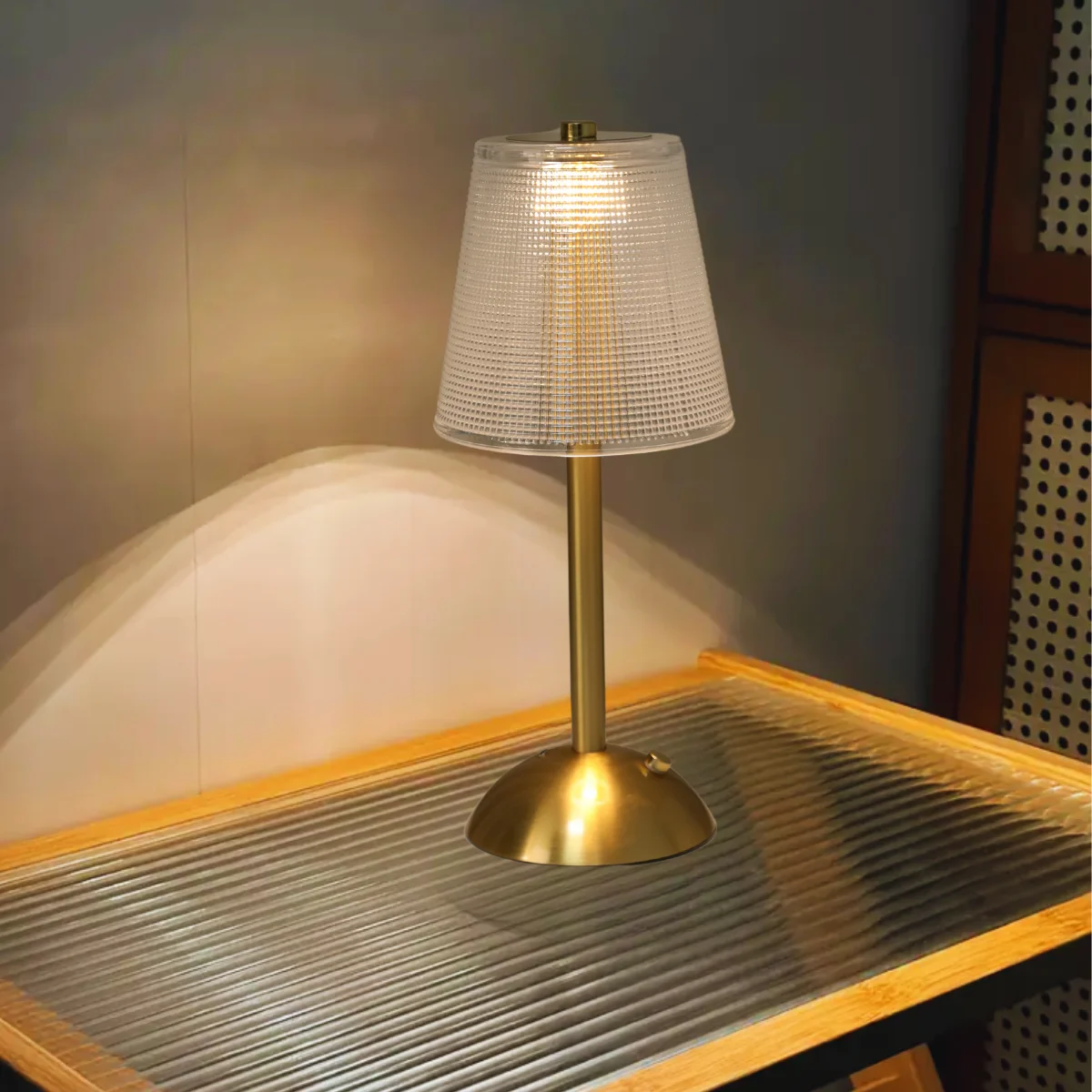 Lámpara de escritorio de cristal LED ajustable, control táctil, ajuste tricolor, con carga USB para decoración del hogar y iluminación nocturna