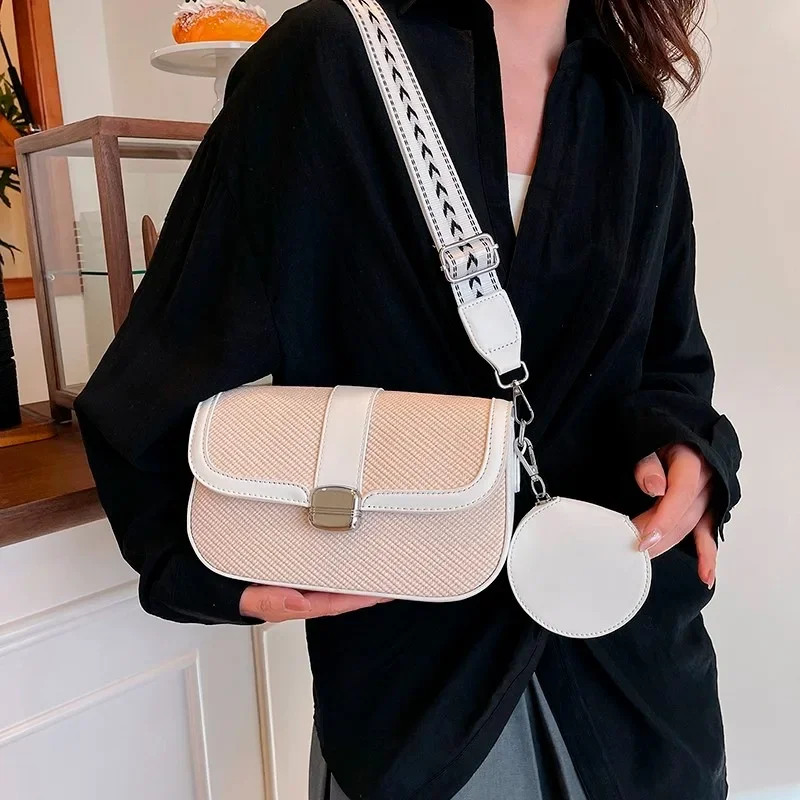 

Luxury Original Retro Satchel For Women With Square Shape And Classic Styling Offering Large Capacity For Use As A Diaper Bag