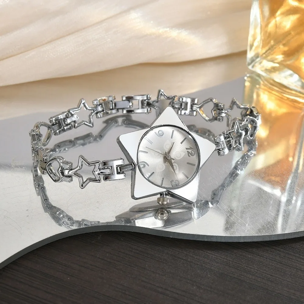 Women Watch Quartz Movement Adjustable Alloy Star Bracelet Watch Creative Elegant Ladies Bracelet Watch Luxury Holiday Occasion