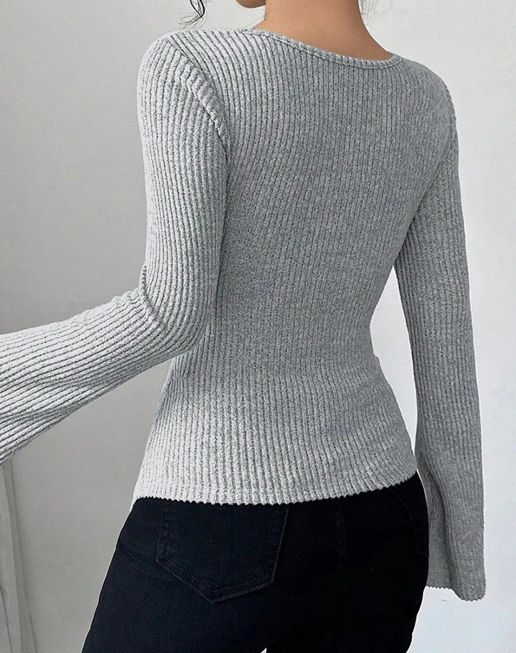 เสื้อเบสิกผู้หญิง แขนยาว ทรงเข้ารูป ไหล่เฉียง ผ้าถัก สำหรับฤดูใบไม้ร่วงและฤดูหนาว ปี 2025 สไตล์ลำลอง ขายดี