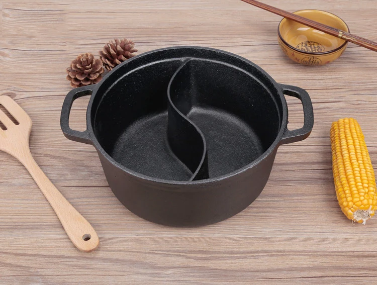 

Cast Iron Yuanyang Hotpot Barbecue Hot Spicy Dip Binaural Yuanyang Pot Outdoor Camping