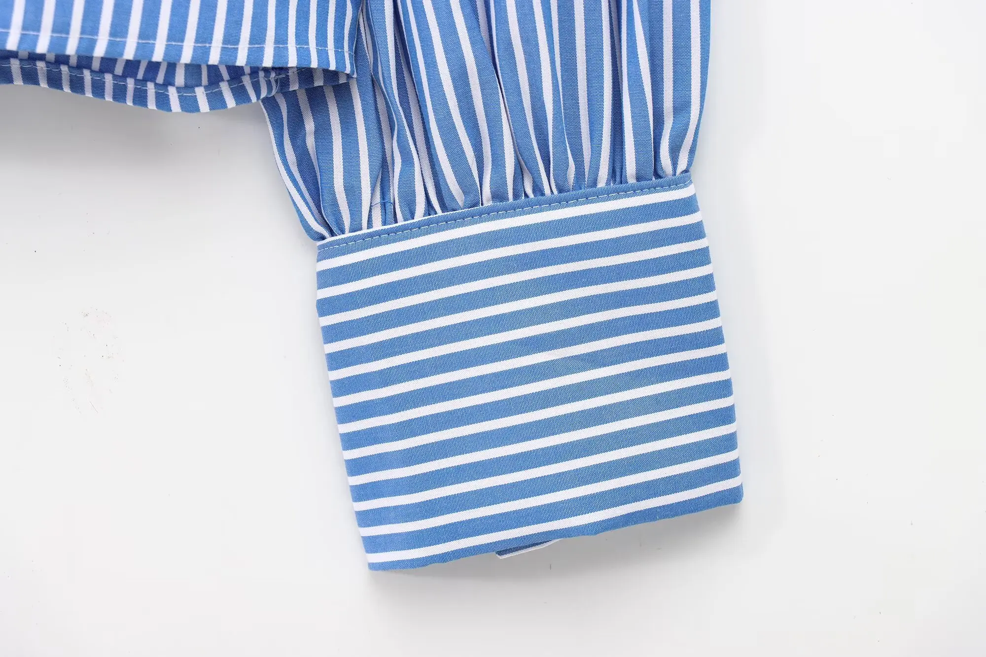 TRAFZA-blusa a rayas con cuello vuelto para Mujer, camisa informal de manga larga, básica, a la moda, para vacaciones, Primavera, 2025