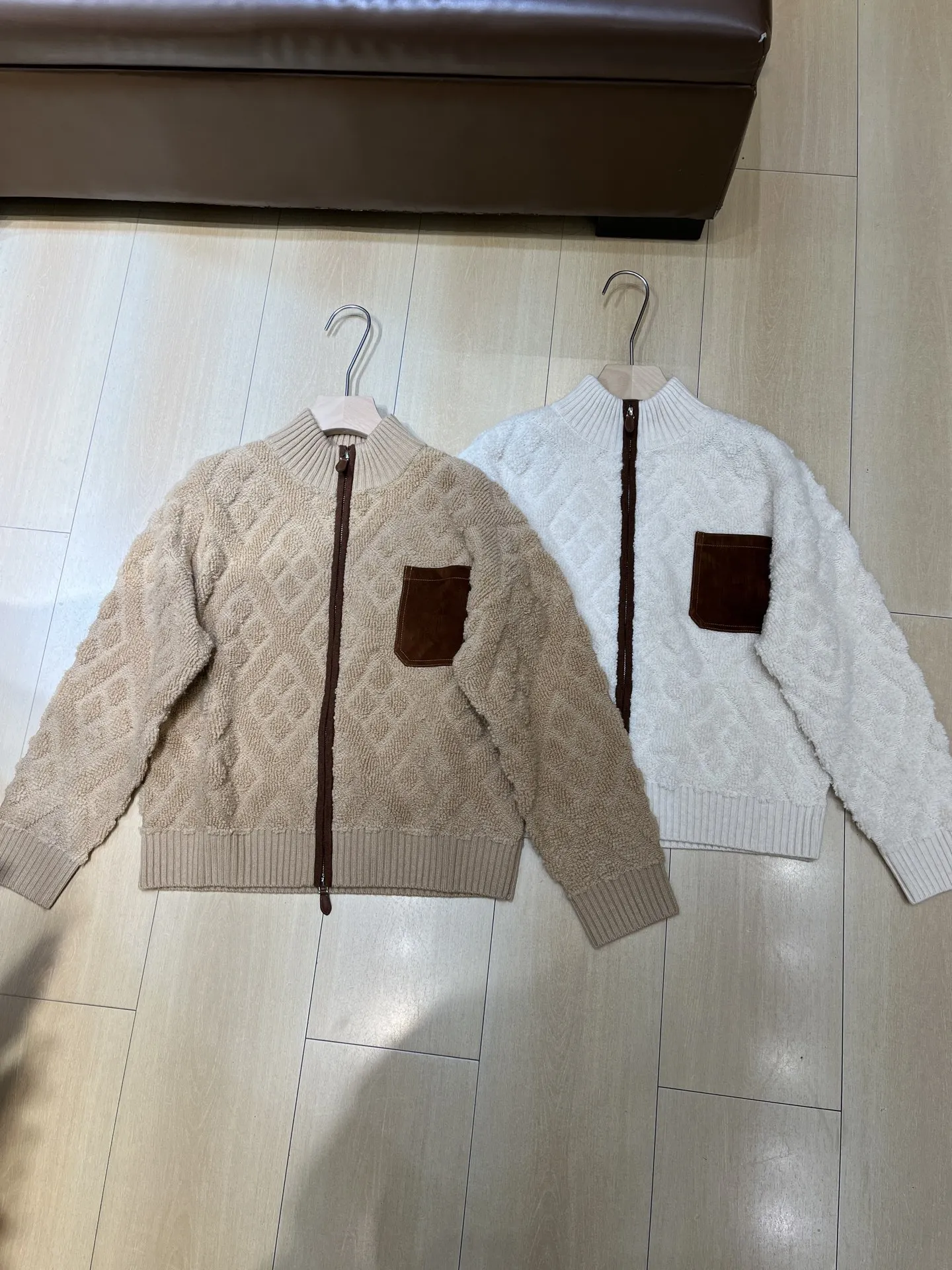 2026 New High-Quality Fashionable Casual Pocket Color-Blocked Jacket for Women