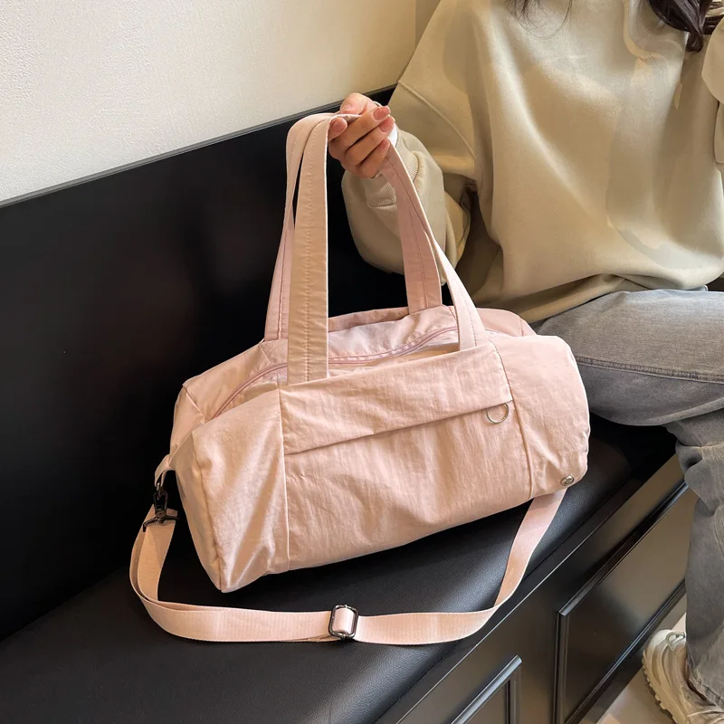 

Легкая корейская сумка для фитнеса большой емкости для мужчин и женщин, спортивная сумка на плечо для занятий йогой, дорожная простая сумка для хранения