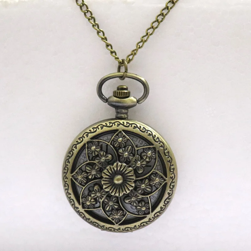 클래식 레트로 할로우 8 엽 더블 플라워 포켓 시계, 숙녀 선물 포켓 시계 플립 커버, 할로우 쿼츠 목걸이 시계