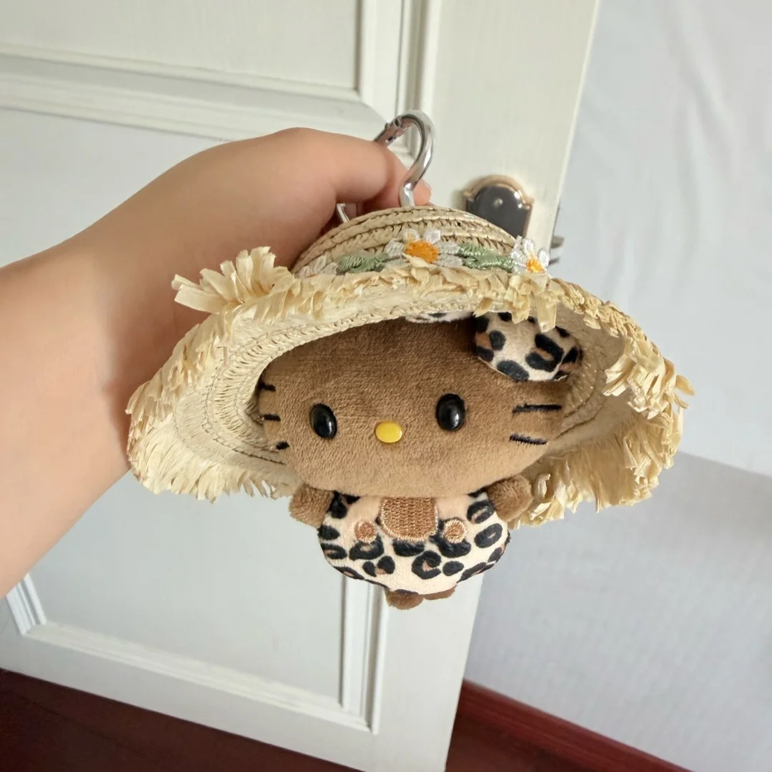 Sanrio Hello Kitty Straw Hat Leopard Printvacation Style Brown Keychain Plush Backpack Pendant Car Key Decoration Friend Gift