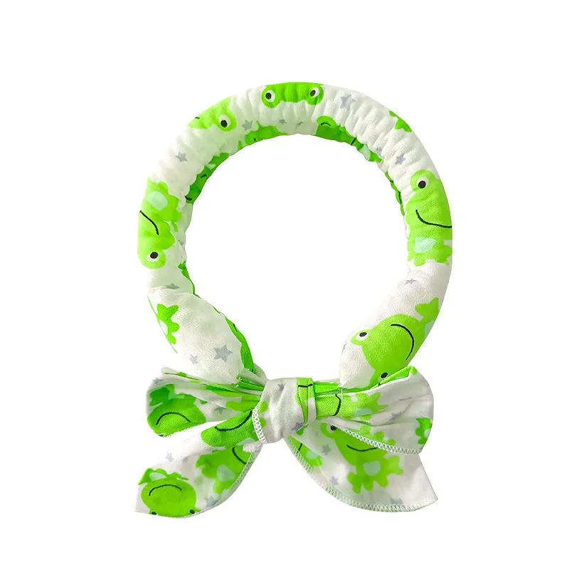 Summer Cooling Ice Scarf for Cats Dogs Breathable Comfort Pet Bandana Adorable Birthday Accessory Stylish Summer Gear
