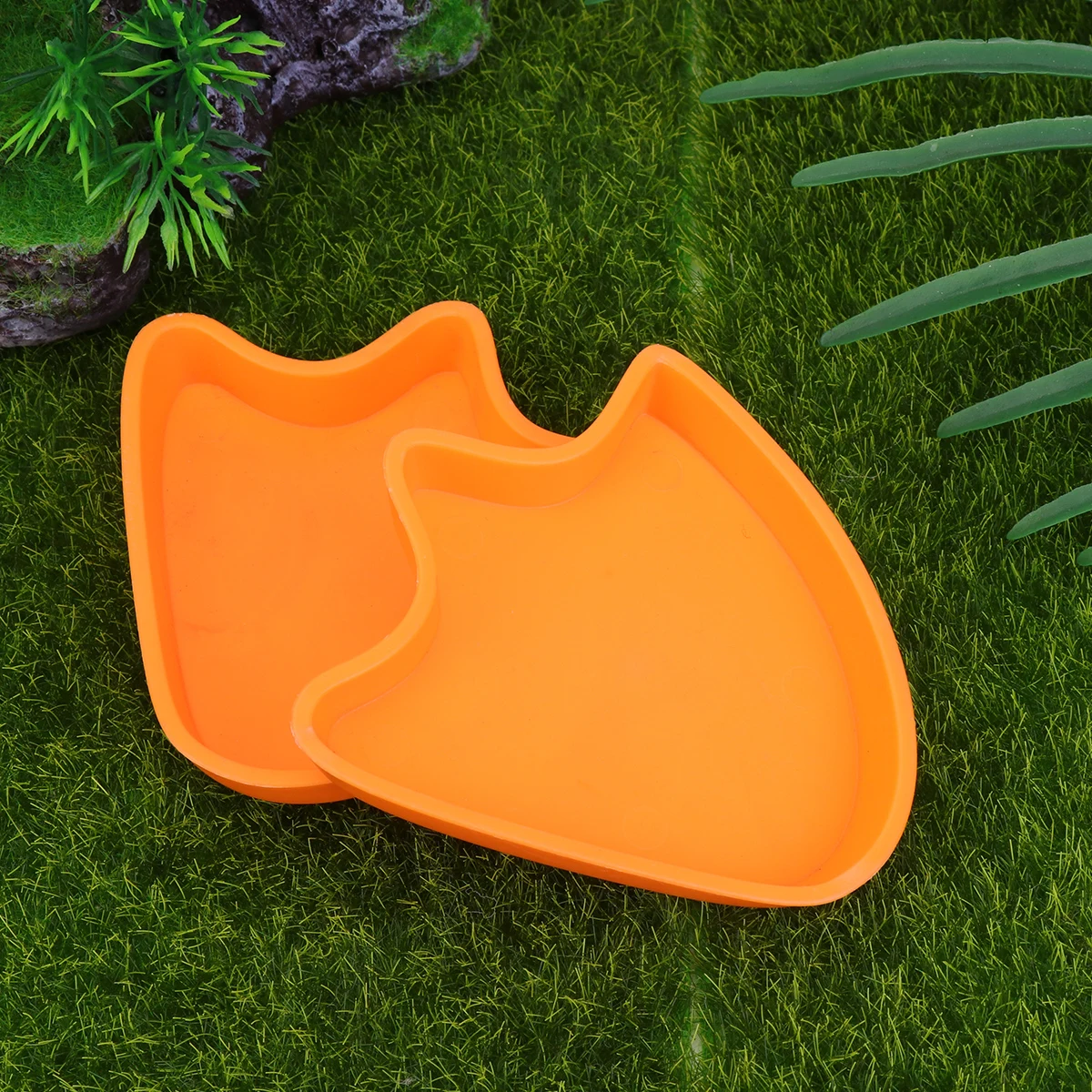 

2Pcs Pet Feeder Orange Reptile Bowl Water Basin Crawler Dish Animal Plate Premium Material Easy Clean MultiFunctional Pet