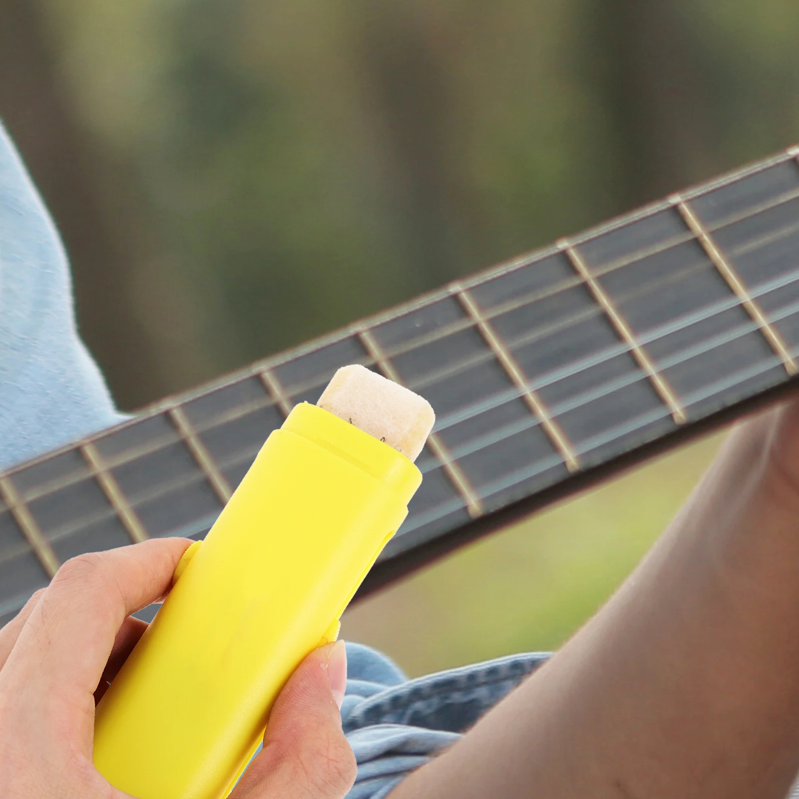

String Maintenance Pen Fingerboard Cleaning Brush Guitar Rust Remove Musical Instrument Care Tool
