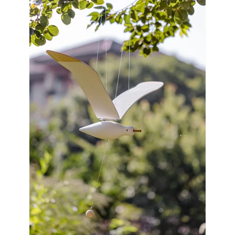 Flying seagull wooden bird outdoor courtyard hanging pendant living room balcony creative pendant decoration