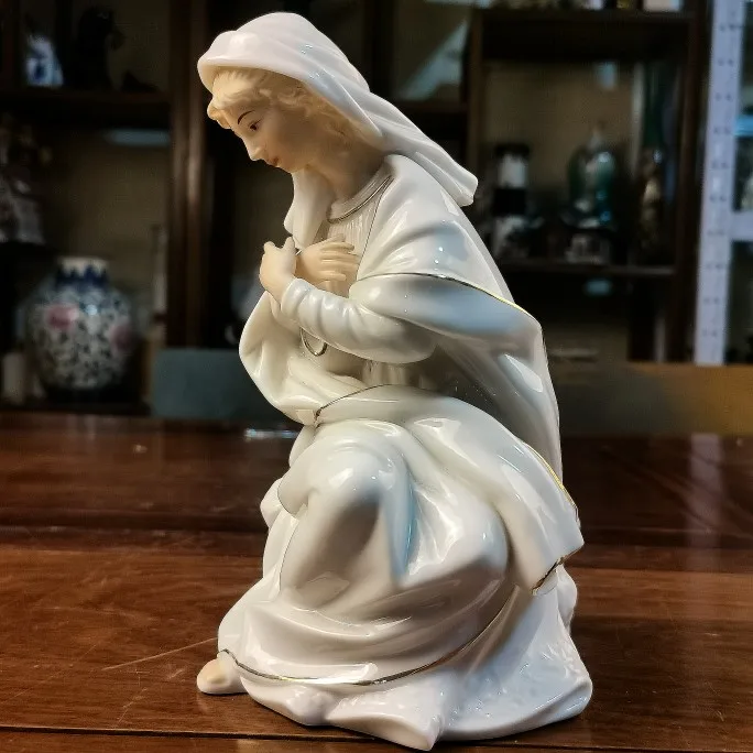 Ceramic Crafts Owell Western Figures Sculpture Catholic Porcelain Virgin Mary Figurine Desktop Ornaments Home Decorations Gifts