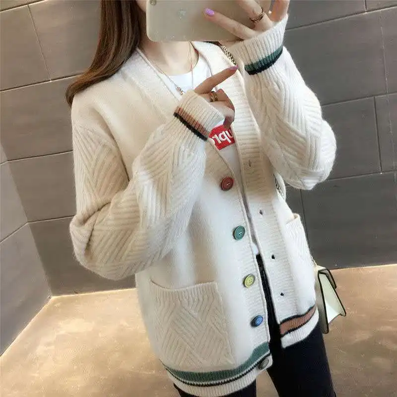 

2025 Autumn Winter New Knitted Cardigan Pocket Sweater Jacket Loose V-neck Long-sleeved White Cardigans