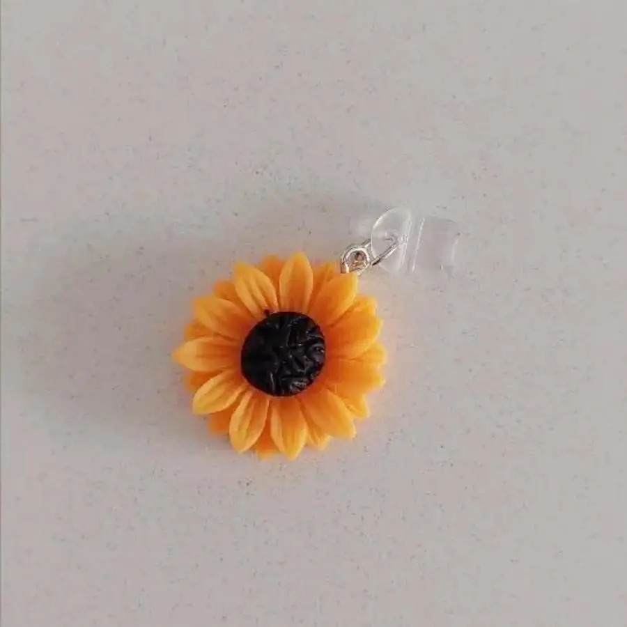 1/5/10/20/50/100pcs Adorable Sunflower Dust Plug for Mobile Phones, Compatible with for iphone And Type-C Android Connectors Fun