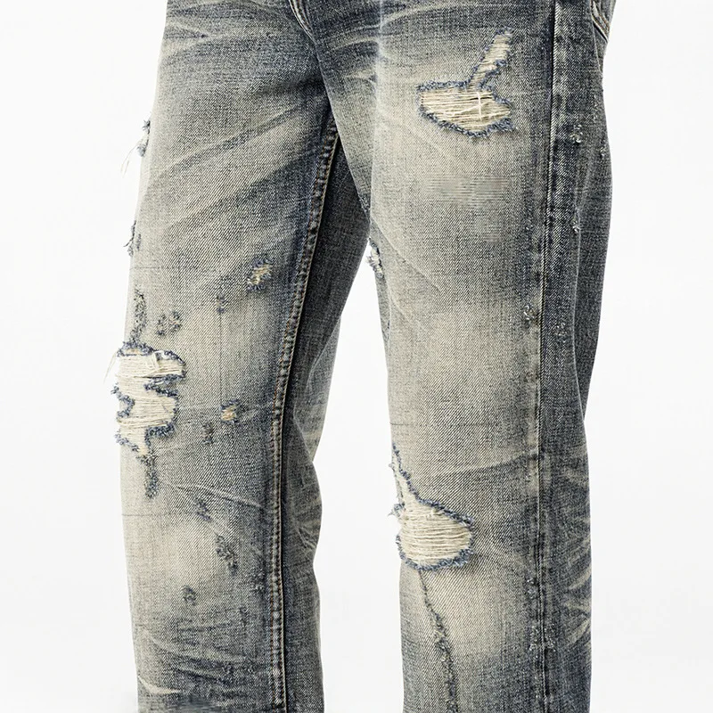 

Мужские джинсы с царапинами и рваными джинсами осенью 2023 года, свободные прямые брюки, модные уличные ретро и ностальгические элитные винтажные брюки.