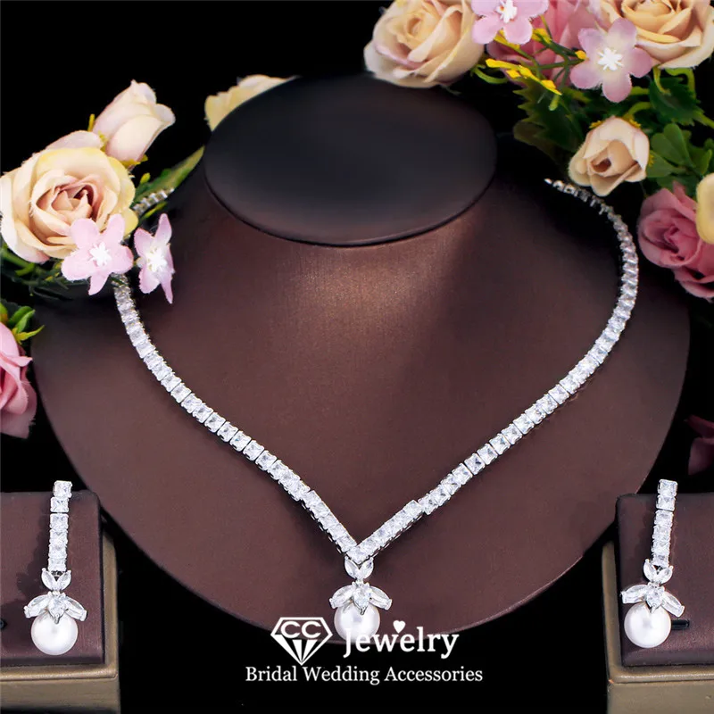 

CC Bridal Jewelry Sets Women Accessories Wedding Bijoux Engagement Imitation Pearl Necklace Earrings Set 2 PCS Elegant T0261