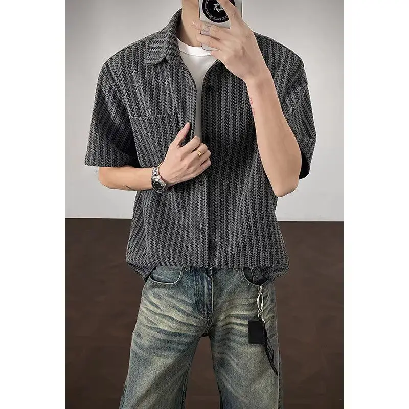 Fishbone pattern short-sleeved shirt for men - young adult summer lightweight jacquard shirt, American trendy brand, loose fit,