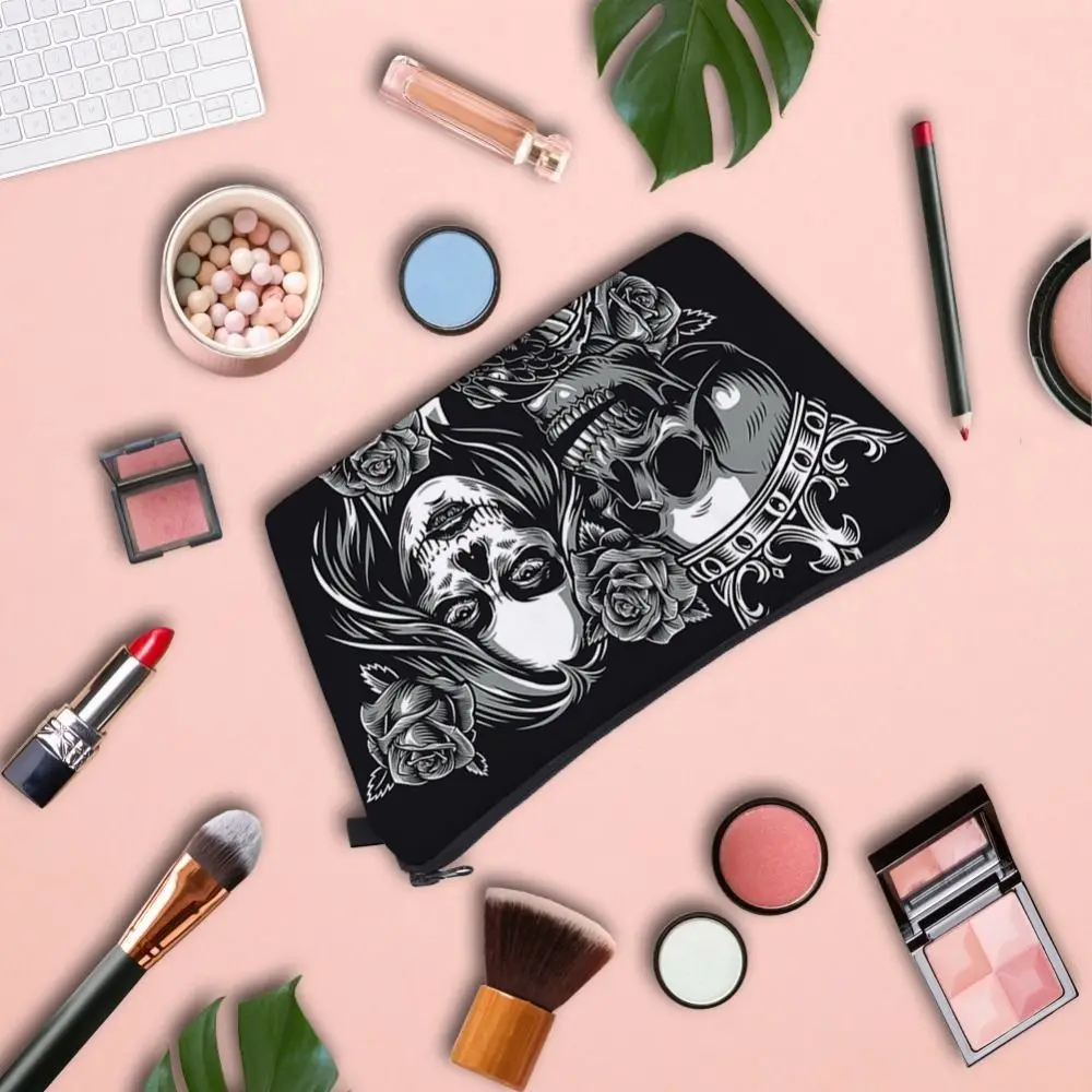 Small Zipper Makeup Bag Skull Pattern Portable Cosmetic Bag Halloween Style Toiletries Bag Makeup Pouch Women