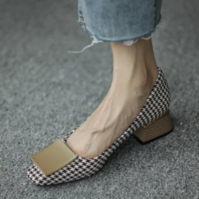 Retro Temperament Women Shoes Spring Summer New Midheel Shallow Mouth Single Shoe Women Square Toe Wild Fairy Style Ladies Shoes