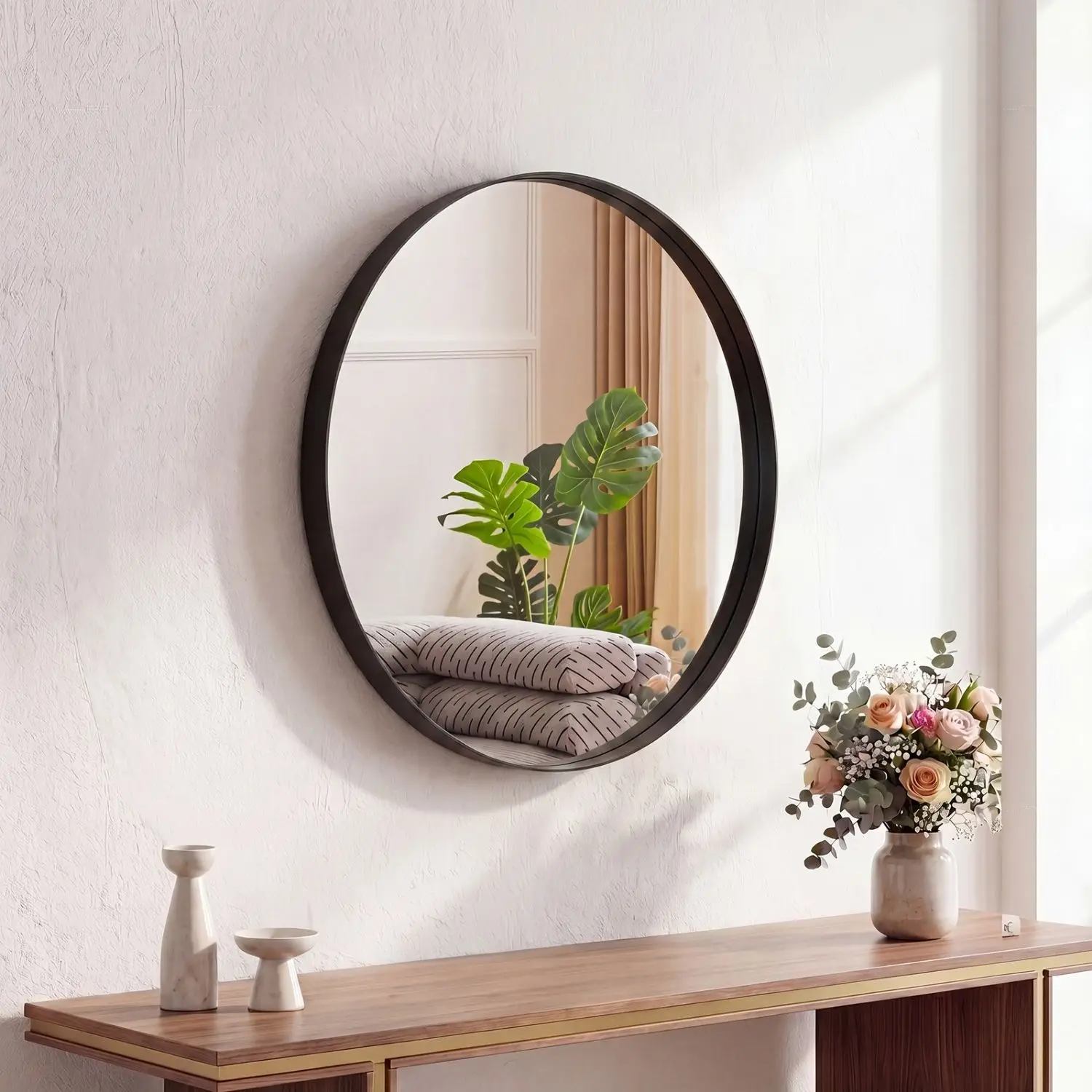 

Round Wall Mirror with Metal Frame, Bathroom Round Wall Mirror