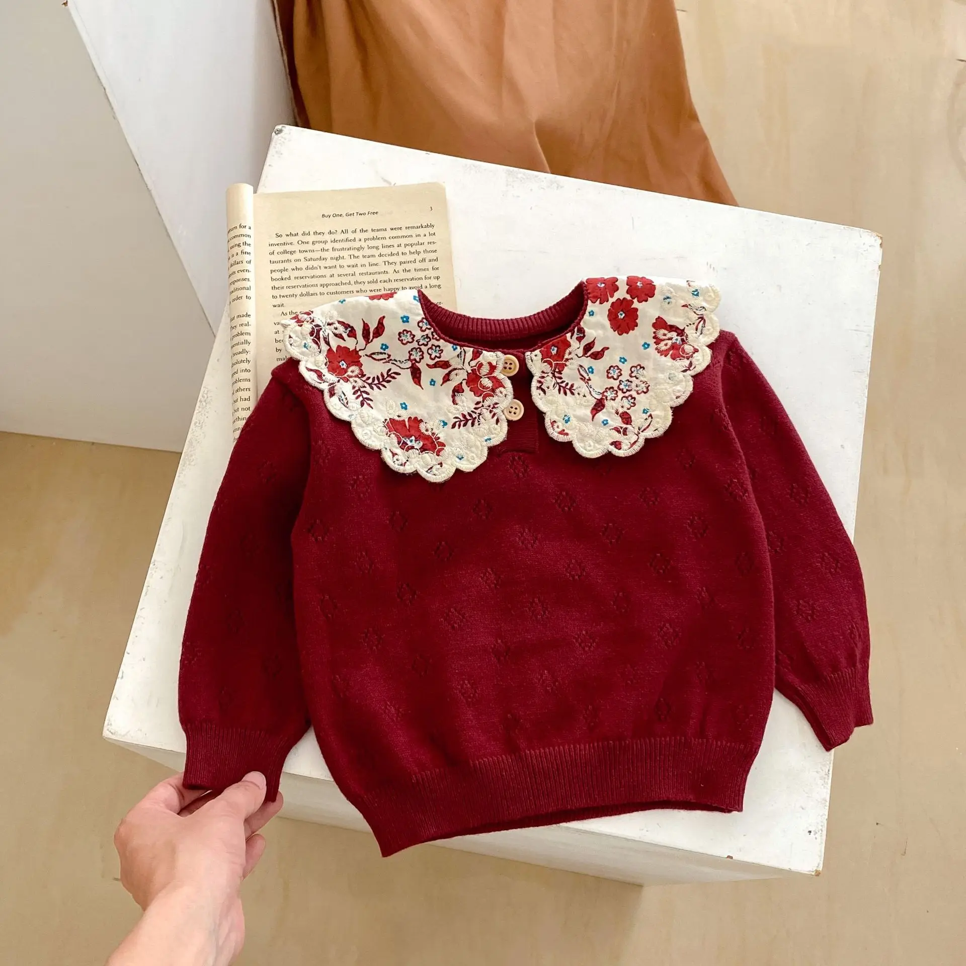 

Spring and Autumn New 0-3 Year Old Baby Clothing, Exquisite Girl Baby Big Lace Collar Knitted Long Sleeve Sweater