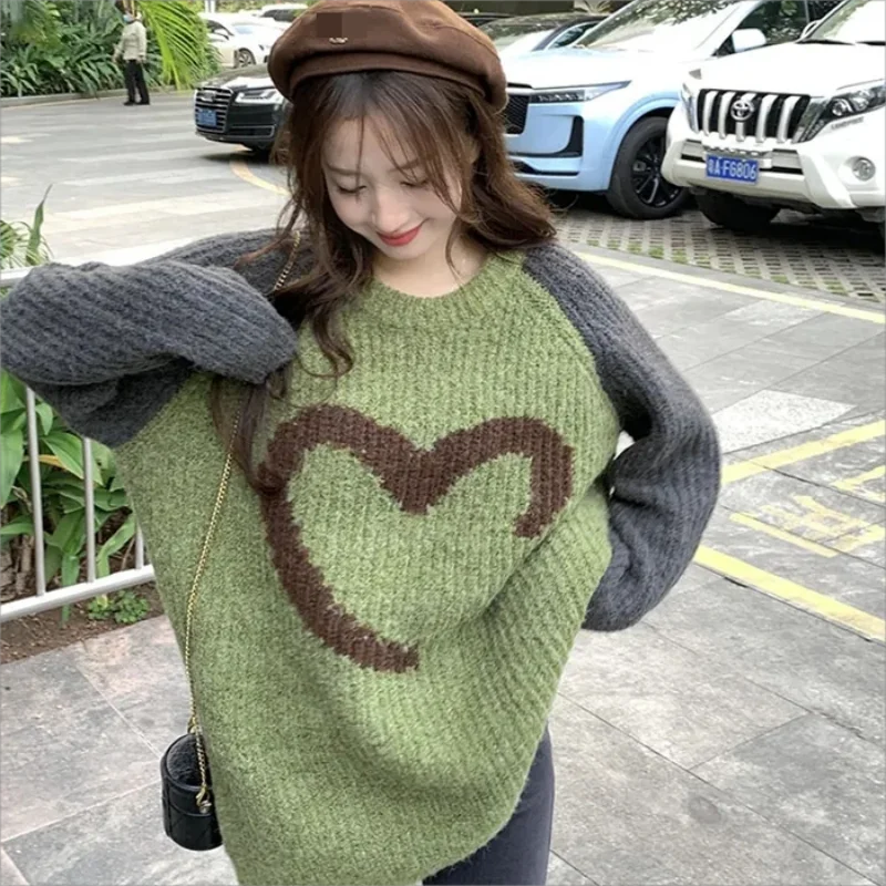 

autumn and winter new Korean version retro lazy style design sense niche love Heart loose knit sweater womens