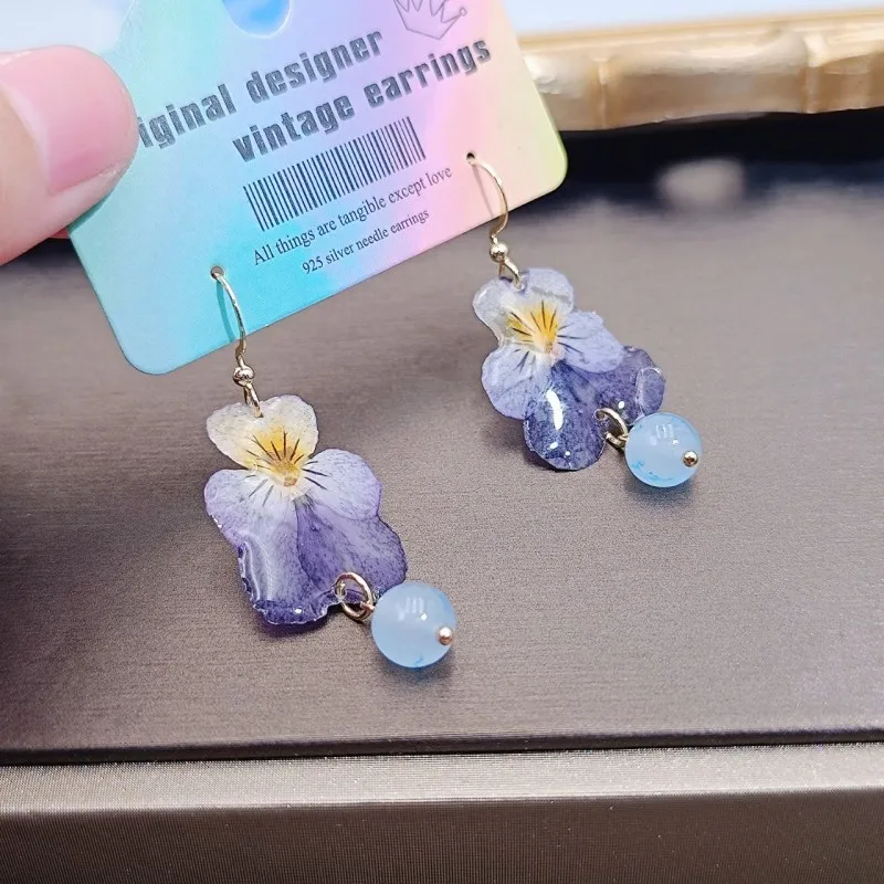 

Unique Purple Flower Pressed Earrings Handmaking Epoxy Resin Natural Flower Earring Dried Floral Statement Jewelry Wholesale