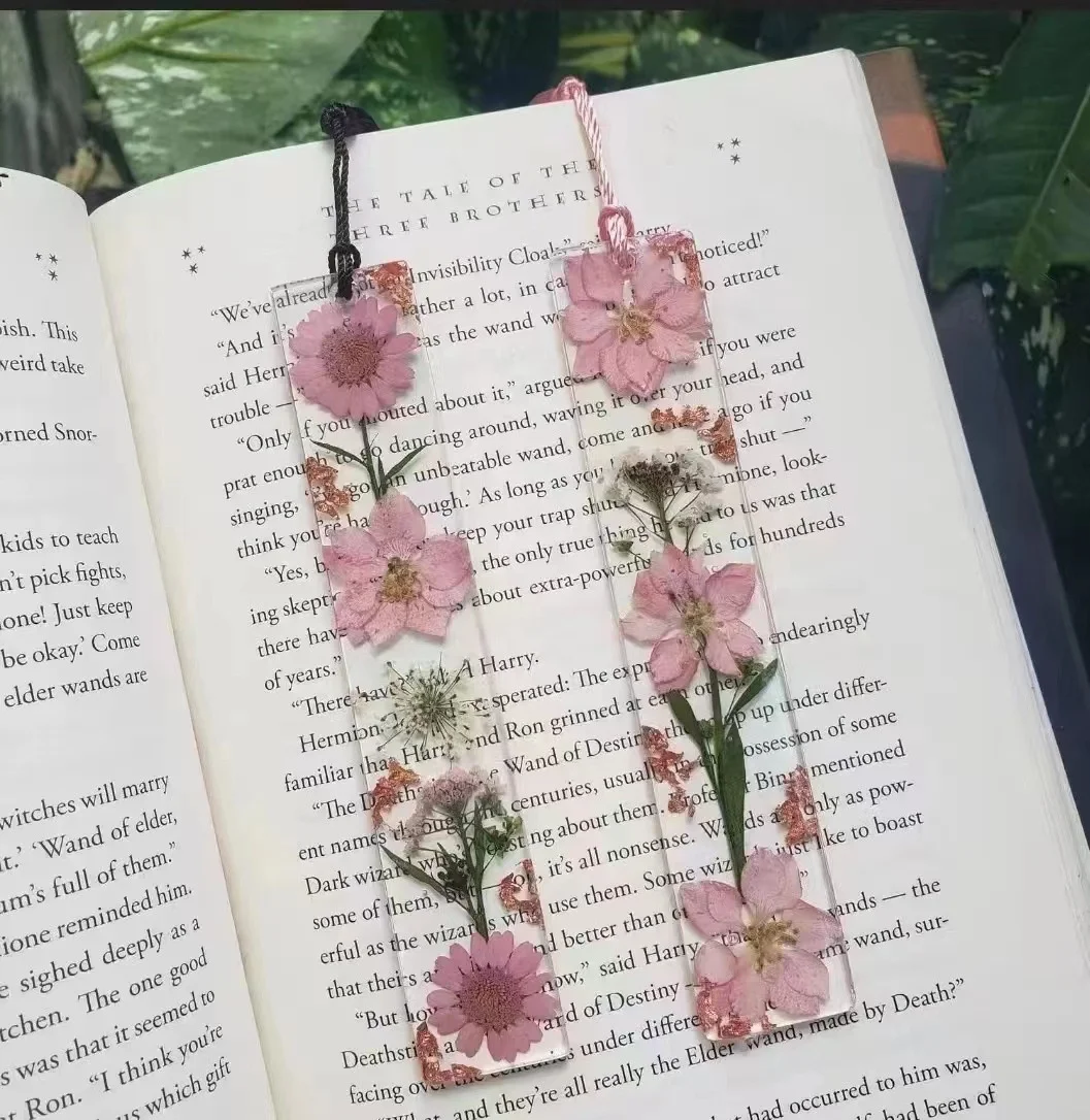 Real Dried Flower Resin Bookmark for School Office Student Book Shop Supplies Gift Stationery,pressed Flower Book Marks Craft
