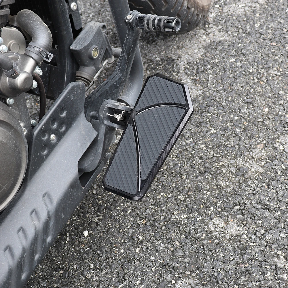 Para qjmotor srv600/v2/v4 srv400 srv700 srv300 srv350 srv srv250 peças de acessórios da motocicleta pedal alargamento pedal