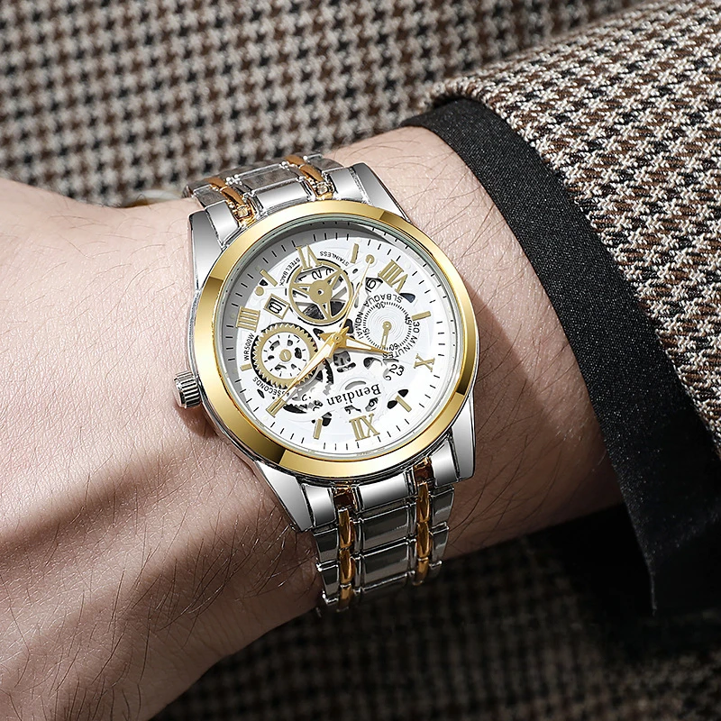 Men's Quartz Watch Trendy High End Luxury Male Business Wristwatch Lightweight Versatile Luminous Features Roman Numeral Dial