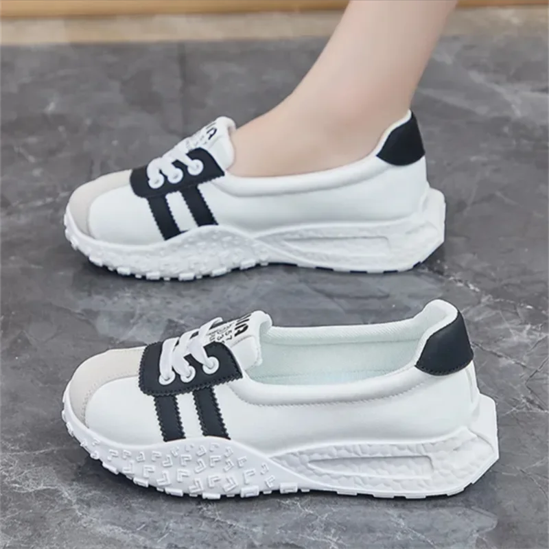 

Women's Sports Shoes Four Seasons Outdoor Sports Shoes Casual Lace up Soft Sole Cushioned Running Shoes For Women